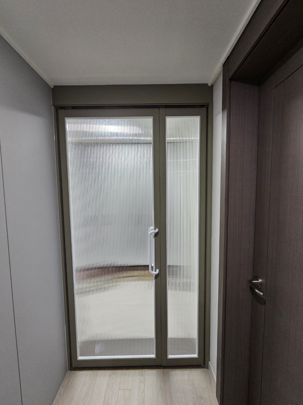 3717940636_weAFIqRJ_8d7659f3d3da26c4f1dc9f2e3d82eb708ec41df0.jpg 이미지크게보기