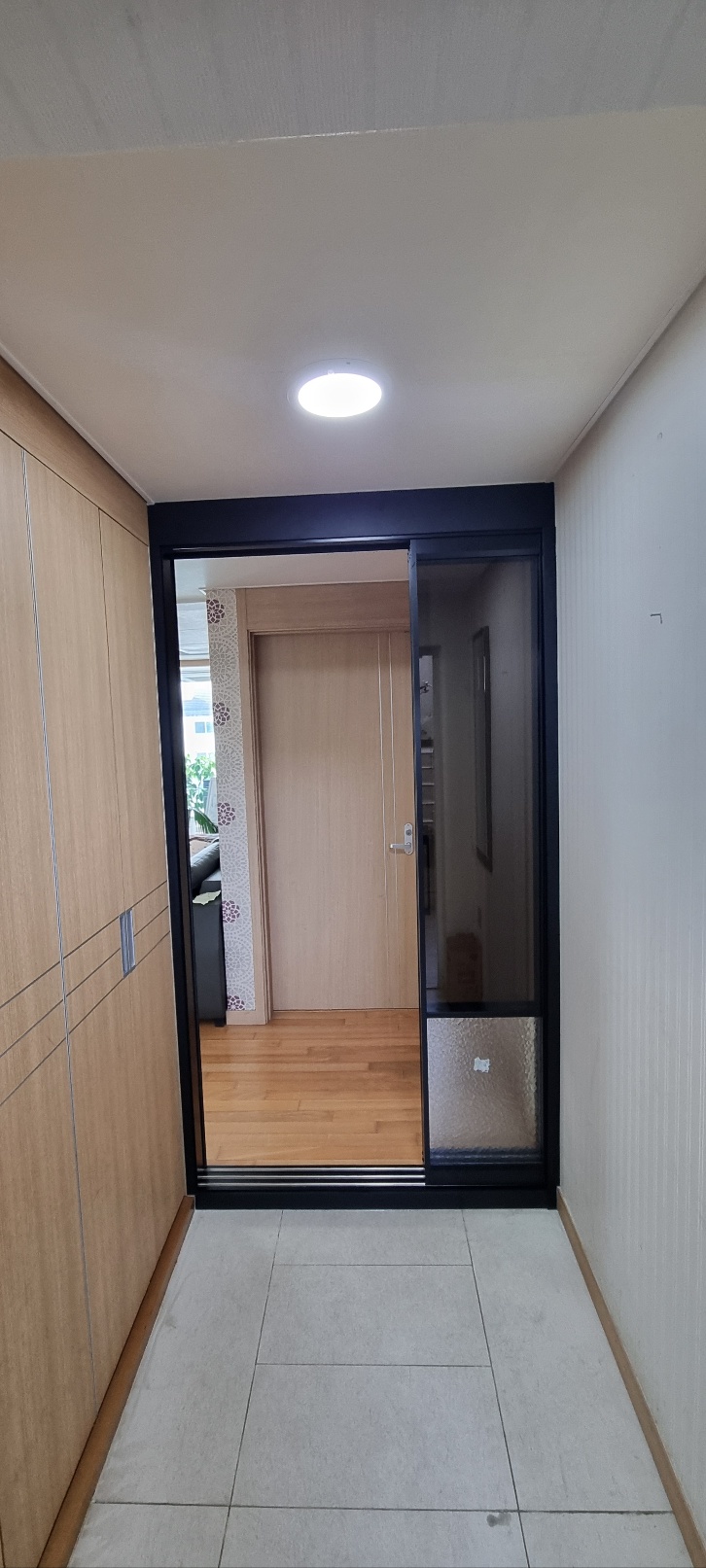 3717940636_w2CUrtQD_c99bada130ac50d153b18d7fbb38eafcde523a99.jpg 이미지크게보기