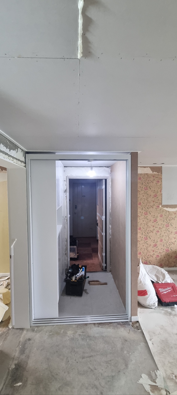 3717940636_ypAL40NM_e0ff591acca22352944339bc65af257c665d2ef0.jpg 이미지크게보기