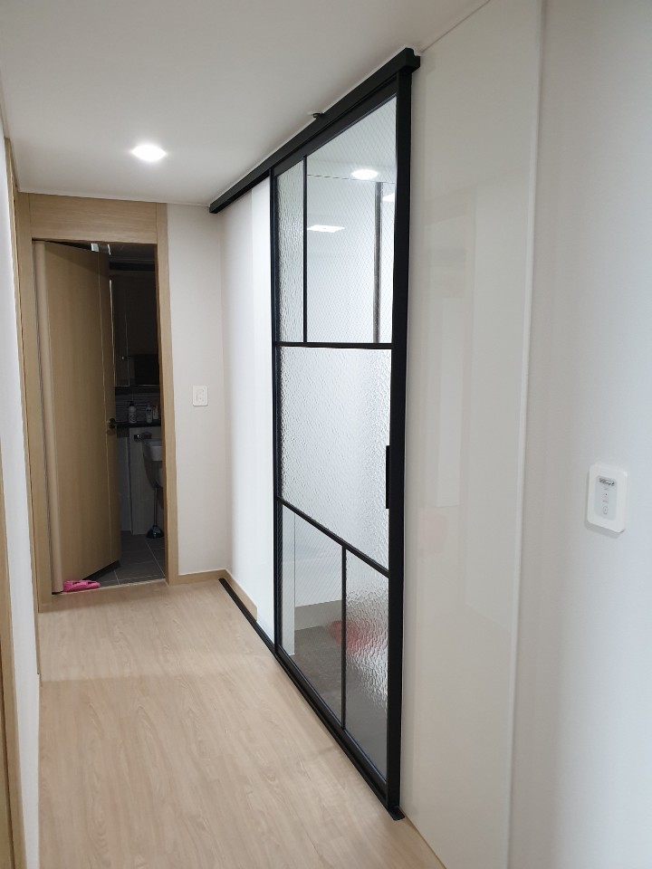 2049928719_HolAEqRi_03bc0d4a892c2e536cc93d6db47552a2c6ded77b.jpg 이미지크게보기