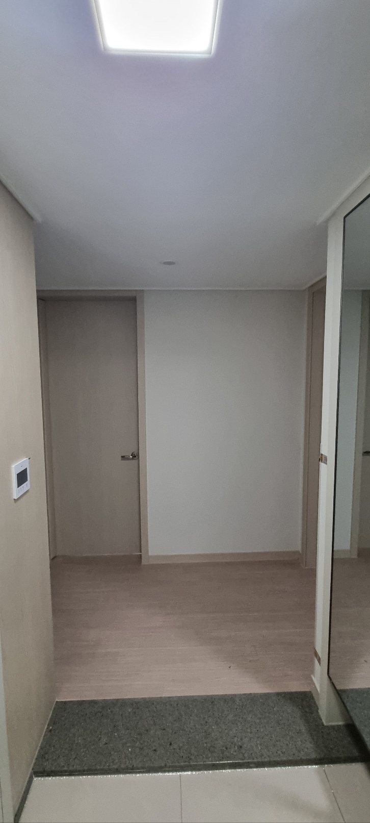 3717940636_WYxFh5Rn_c792ae13d1e7e17580ce67bf9330b2dacb9b384e.jpg 이미지크게보기