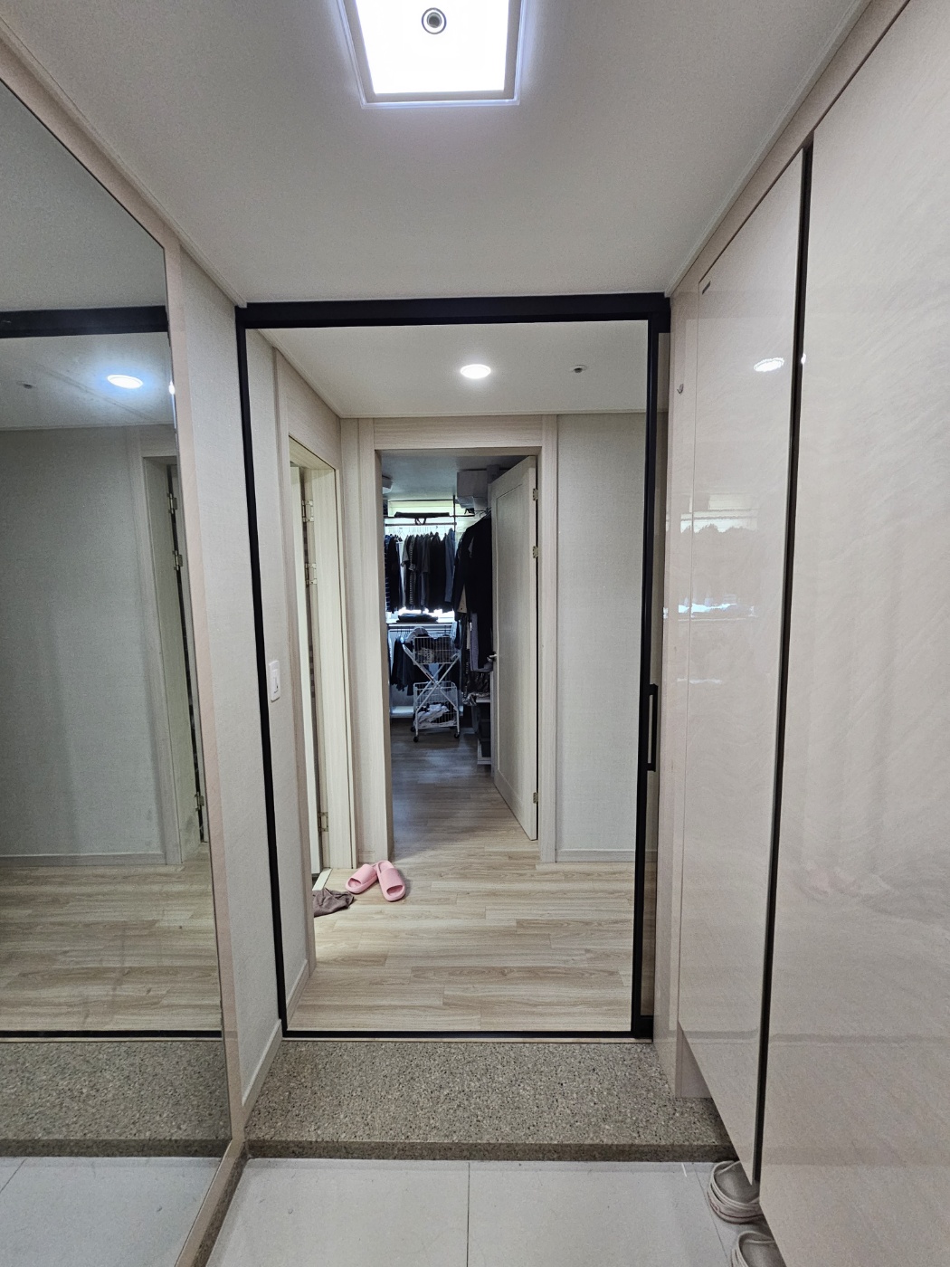 3717940636_cxBmTaoV_e9cc4b8321abe04687b7756357d3d35917e0caf1.jpg 이미지크게보기